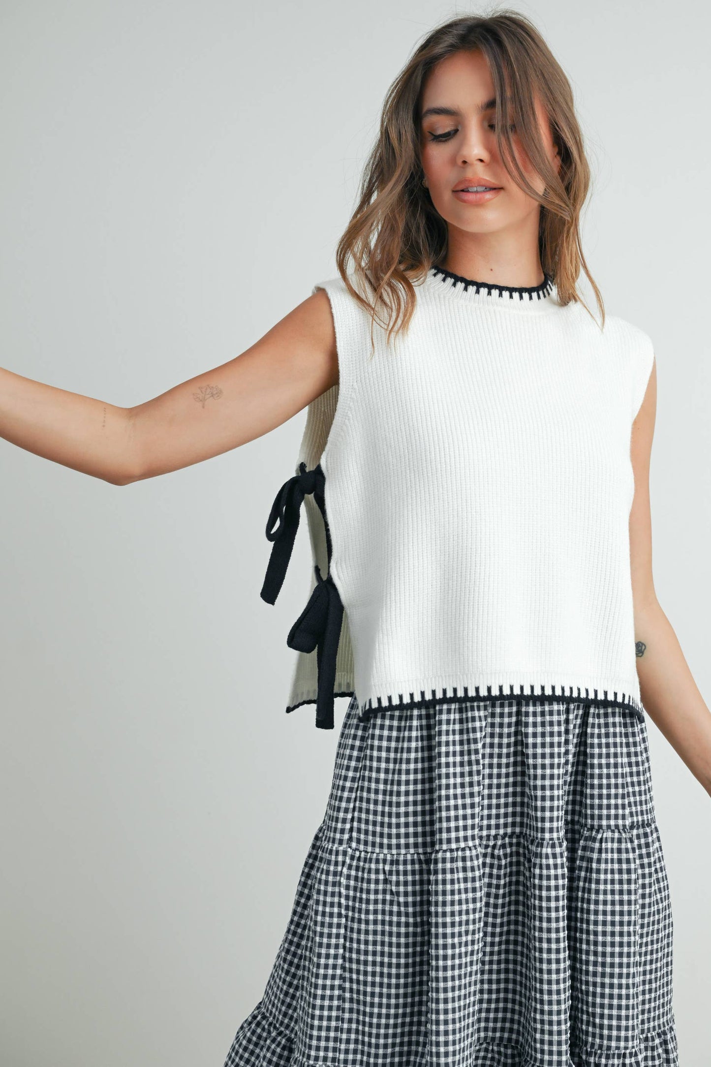 Mock Neck Sleeveless Sweater