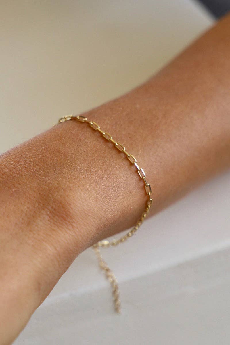 Miniature paperclip chain bracelet