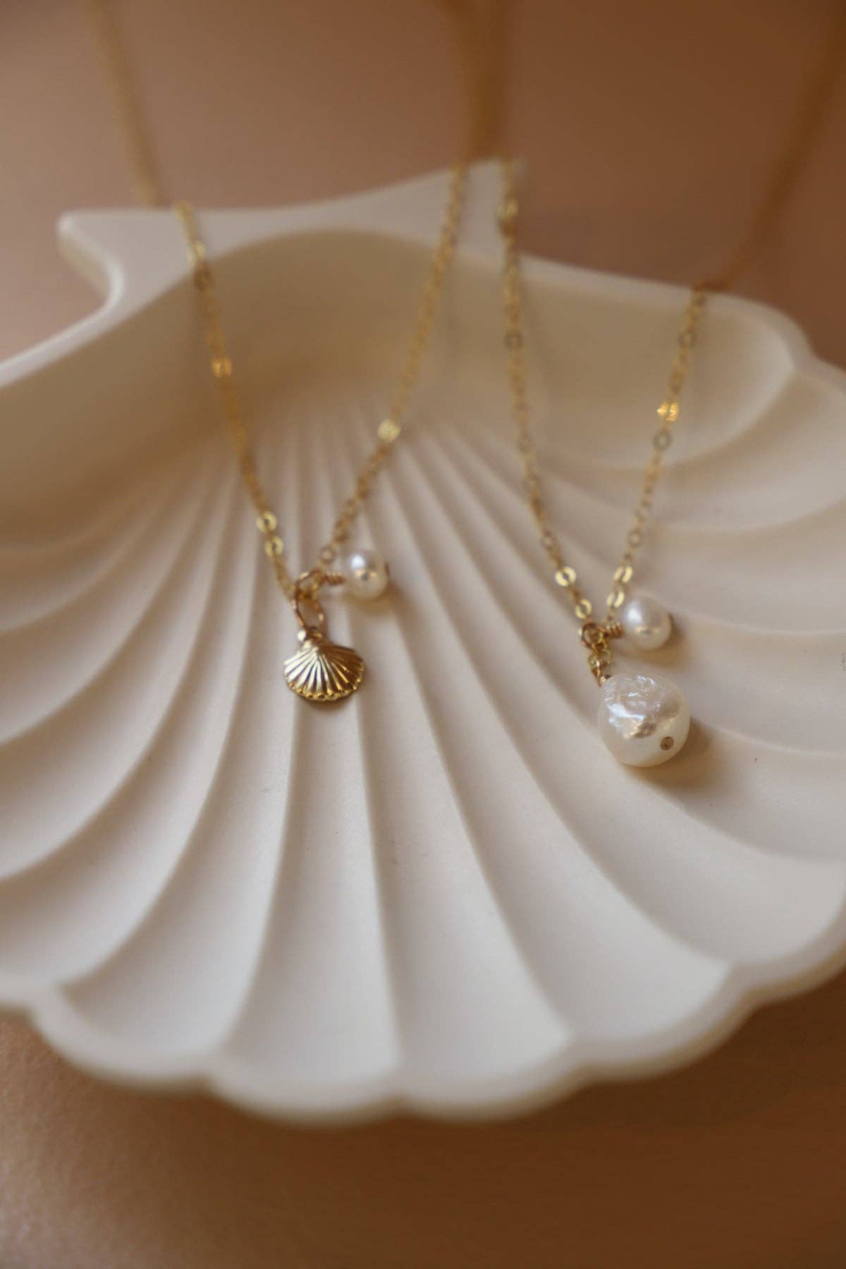 Double pearl drop necklace