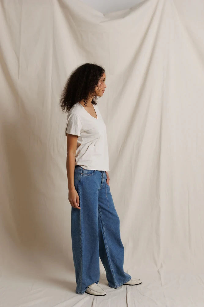 Hendrix | Boxy V Neck Tee | Perfect White Tee