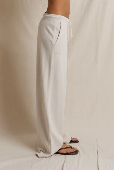 Noa | French Terry Sweatpants | Perfect White Tee