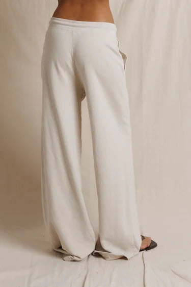 Noa | French Terry Sweatpants | Perfect White Tee